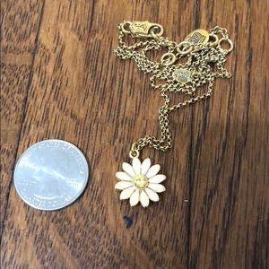 Juicy couture daisy necklace